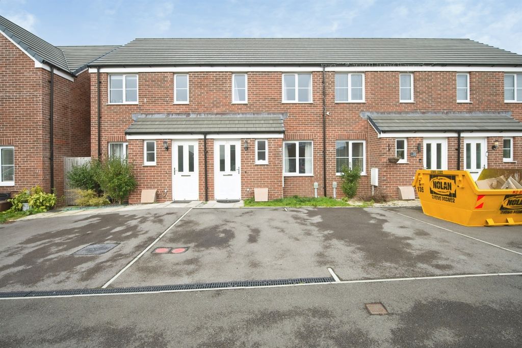 Property photo 1 of 26