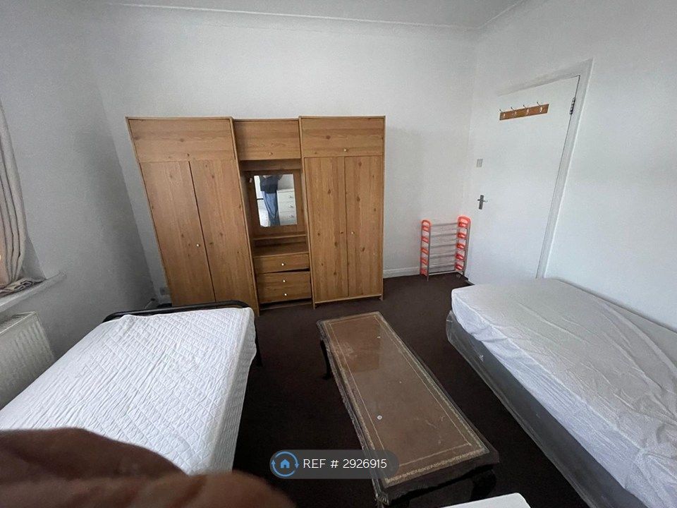 Property photo 1 of 4
