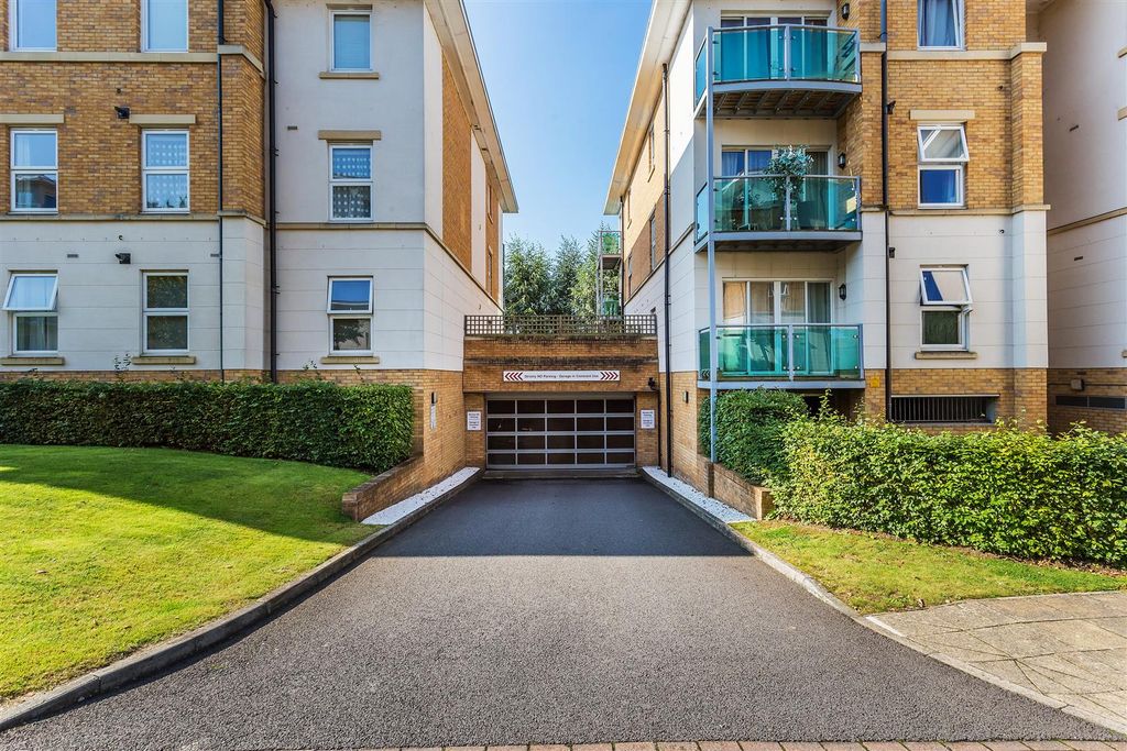 Property photo 2 of 11 19-Turner-Court-17.Jpg