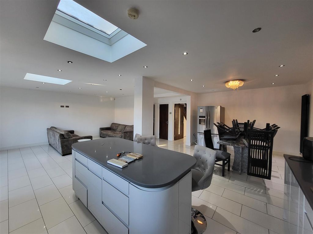 Property photo 2 of 26 20251210_132430.Jpg