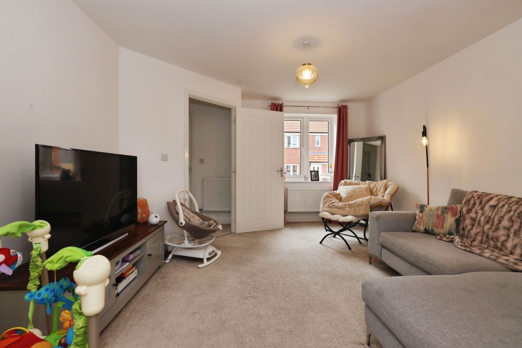 Property photo 2 of 17