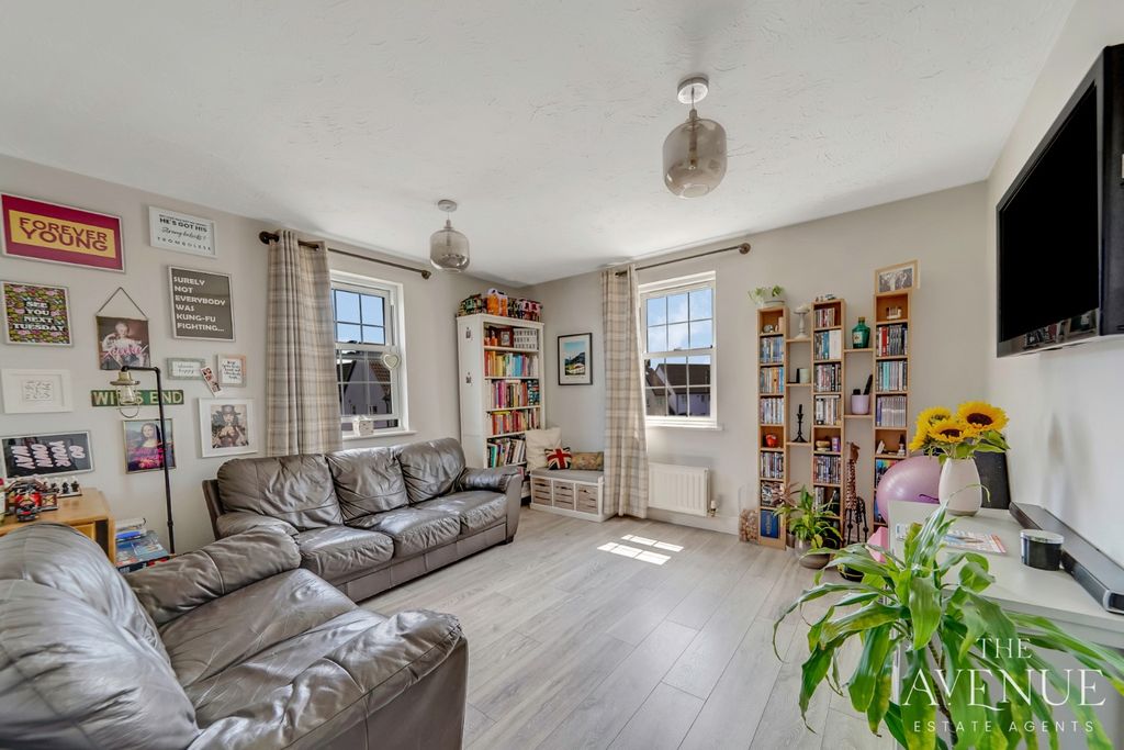 Property photo 2 of 14 4474922