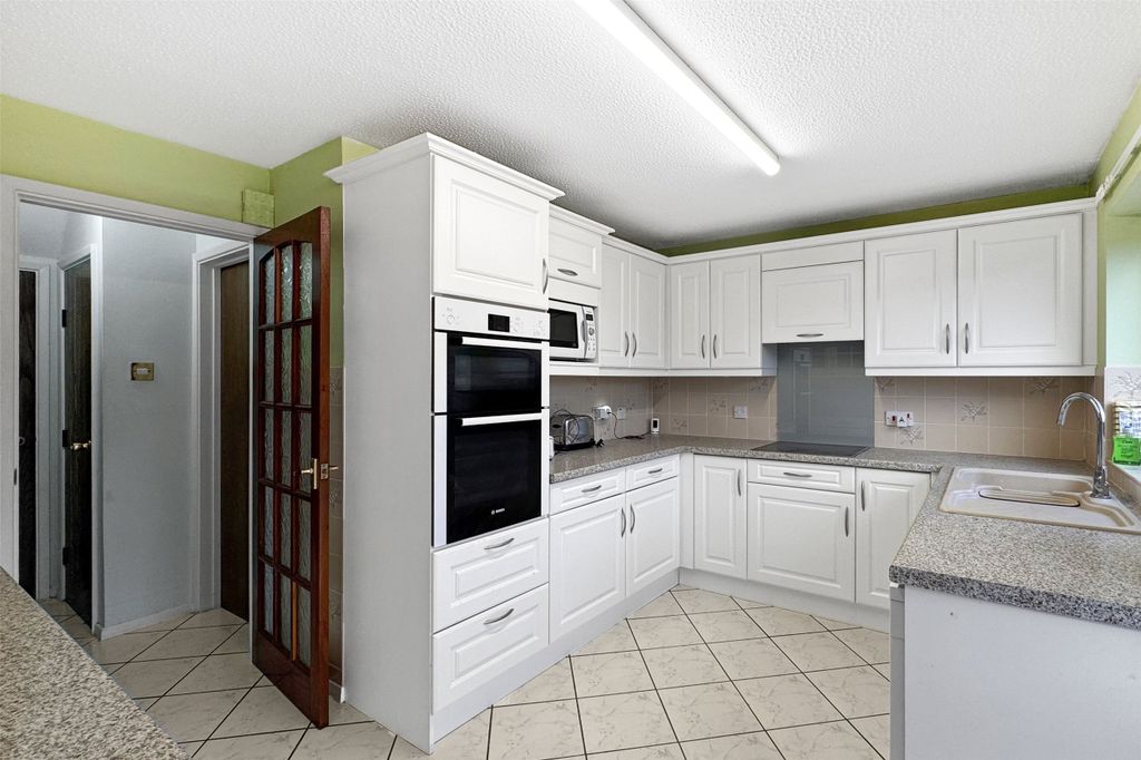 Property photo 2 of 20 Picture No. 25