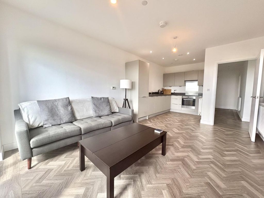 Property photo 2 of 8 5c9A173B-Bc0c-458d-Be4F-E111Dfae3B9d.Jpg