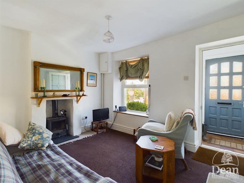 Property photo 2 of 14