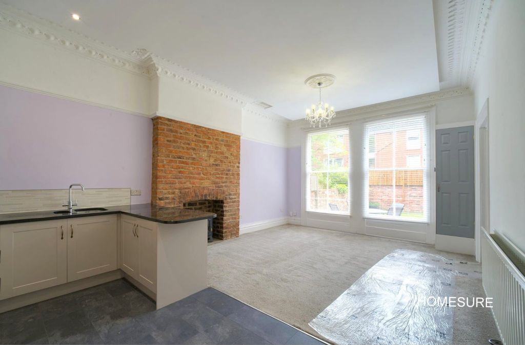 Property photo 3 of 13 Picture No. 24