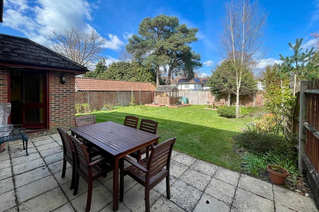 Additional image 23 of 4 bed detached house for saleSycamore Road, Farnborough GU14