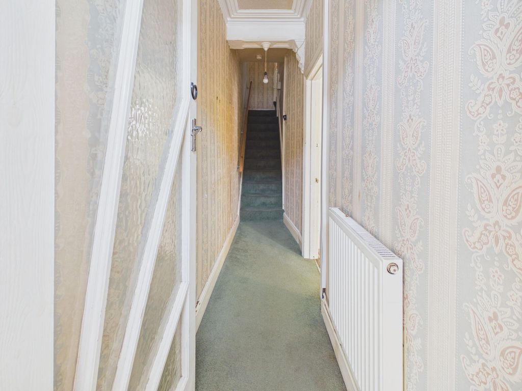 Property photo 3 of 25 Hallway