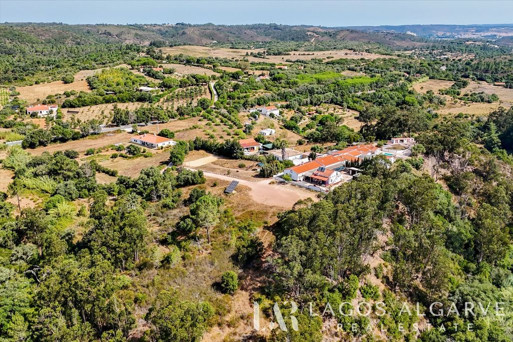 Property photo 1 of 25 Investment Opportunity: 1.5-Hectare Estate Featuring A 4+1 Bedroom House And A 1-Bedroom House, Located Just A Few Minutes' Drive From Aljezur.