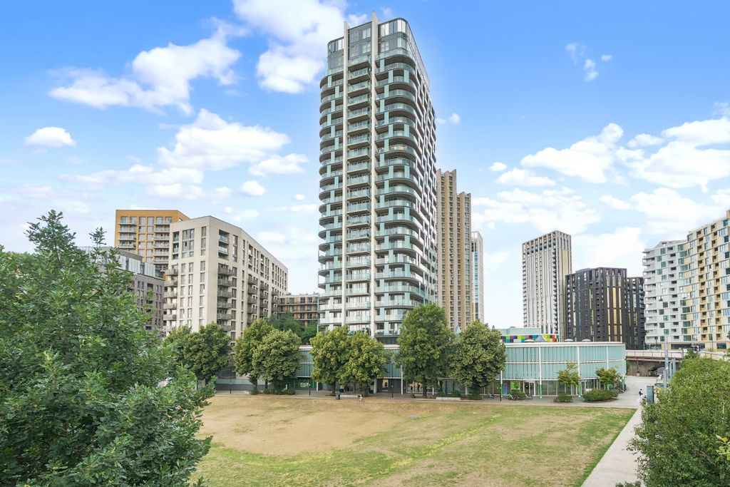 Property photo 1 of 14 External