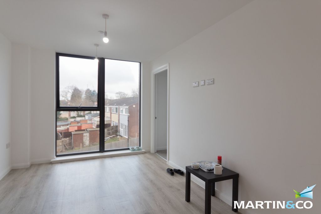 Property photo 3 of 9 5