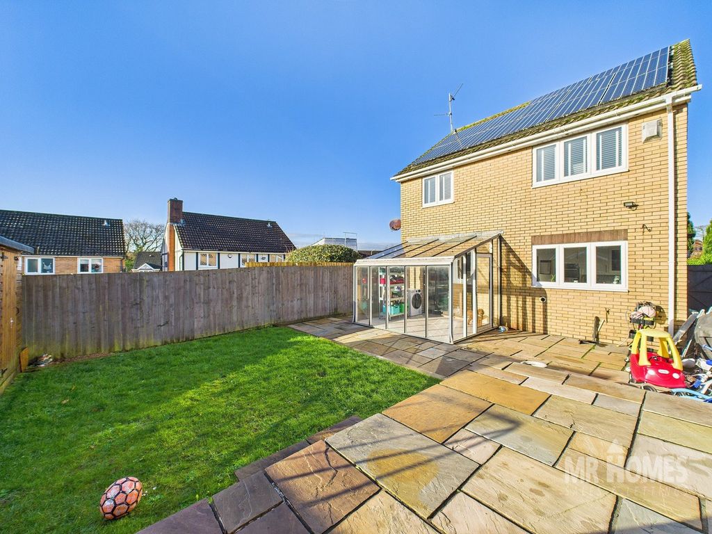 Property photo 3 of 39