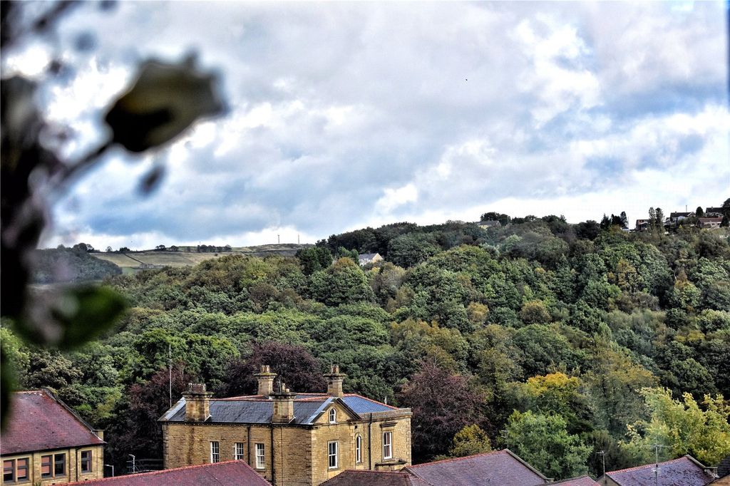 Property photo 3 of 15 View