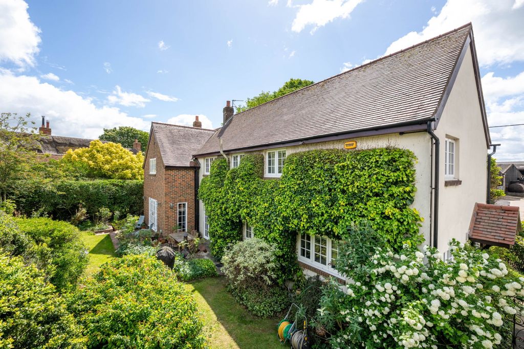 Property photo 1 of 33