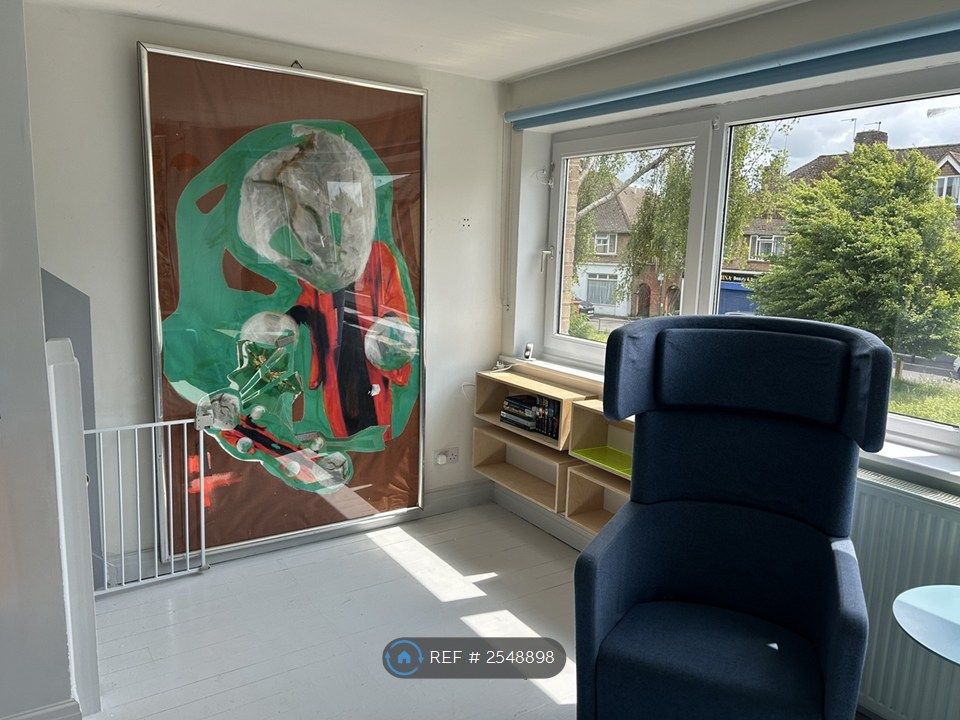 Property photo 3 of 14 Reading Corner, 1st Floor