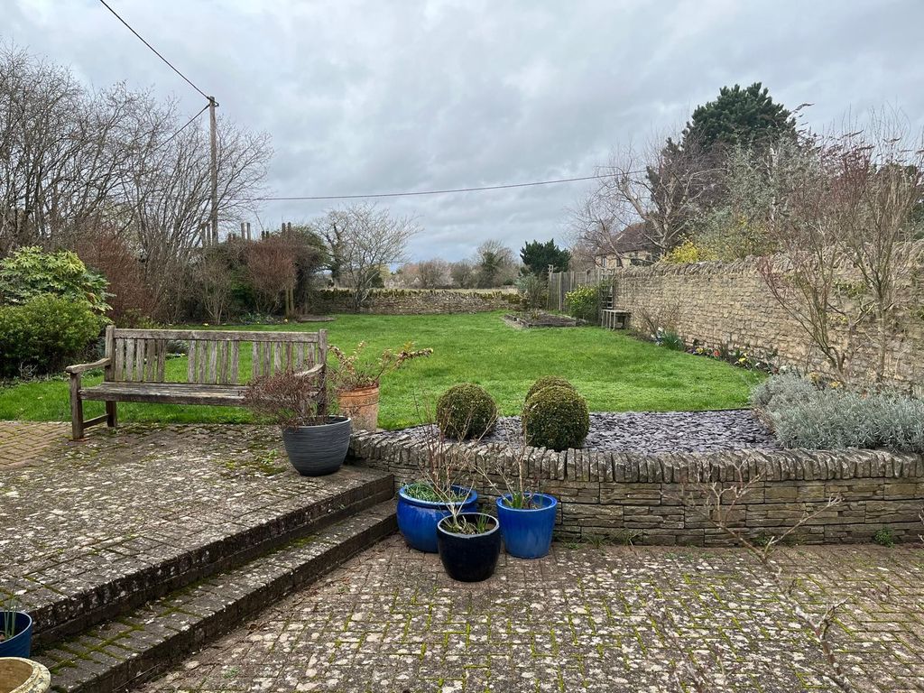 Property photo 3 of 24