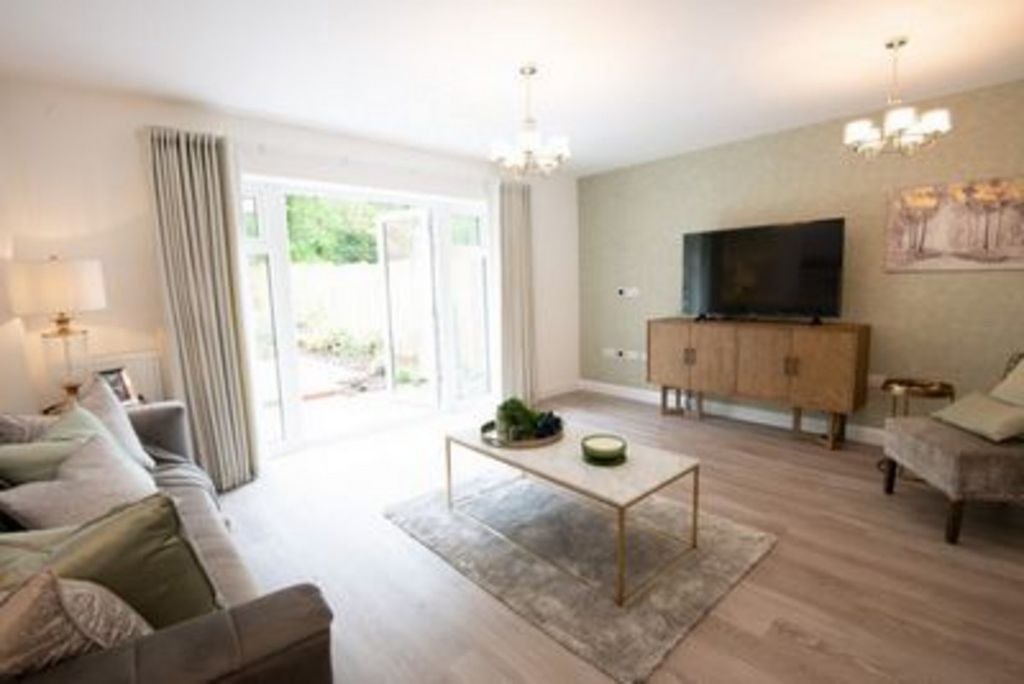 Property photo 3 of 8