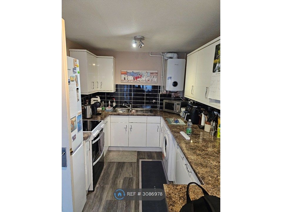 Property photo 1 of 4