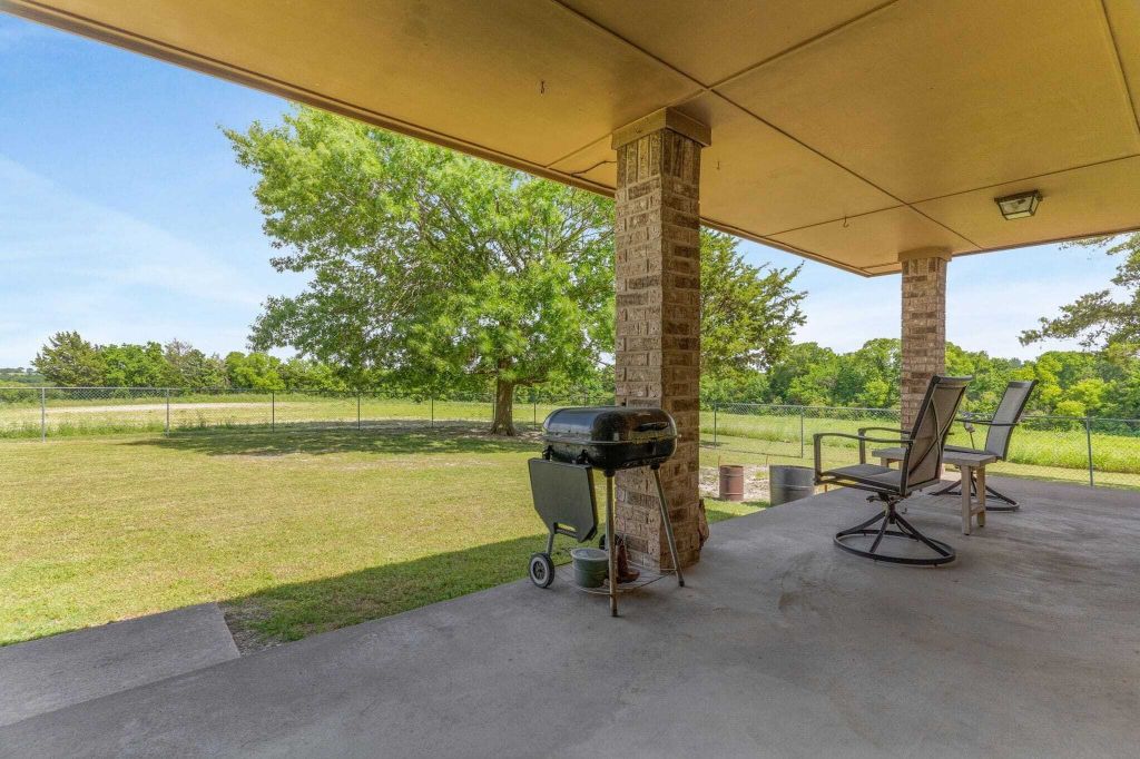 Property photo 3 of 3 <Alttext/>