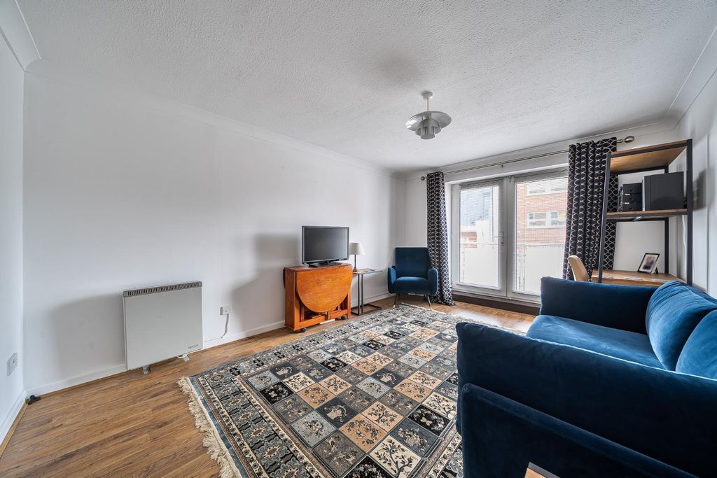 Property photo 3 of 17 1417433-2-6995c2Accf38A.Jpg