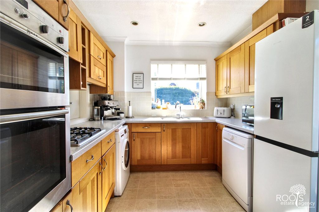 Property photo 2 of 10 Picture No. 04
