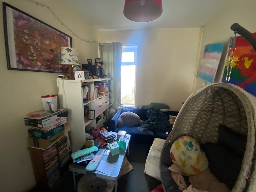 Property photo 3 of 11 Not Specified