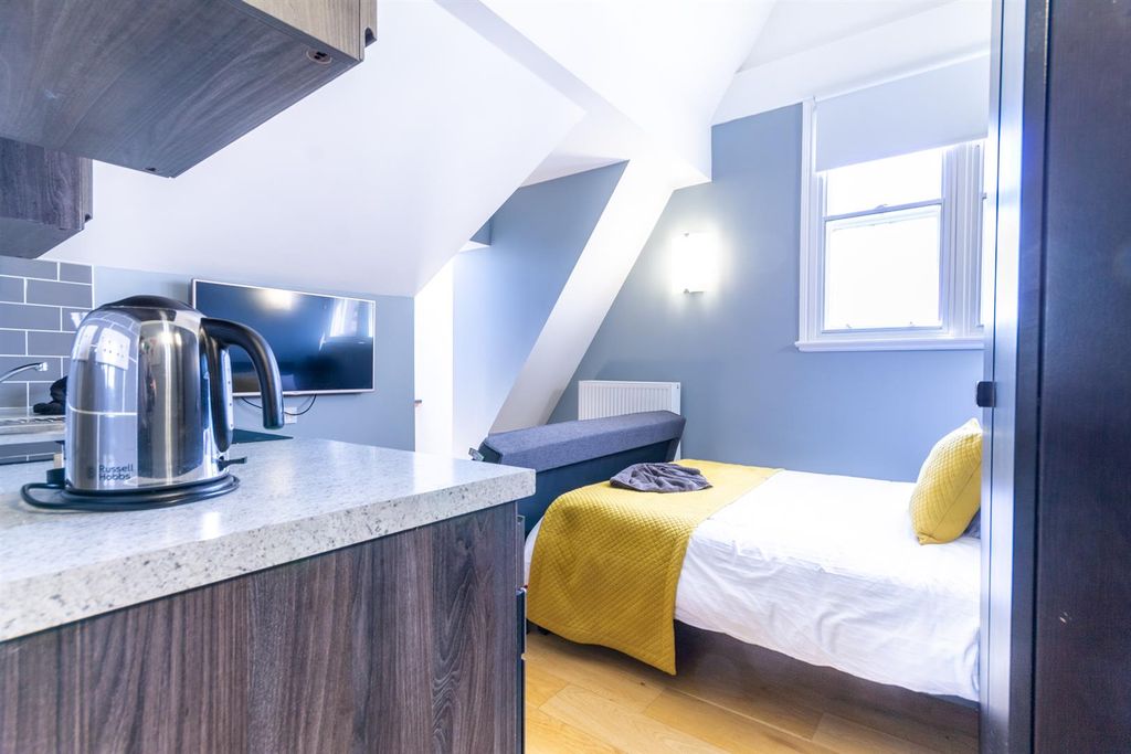 Property photo 2 of 7 Img_8237-Hdr.Jpg