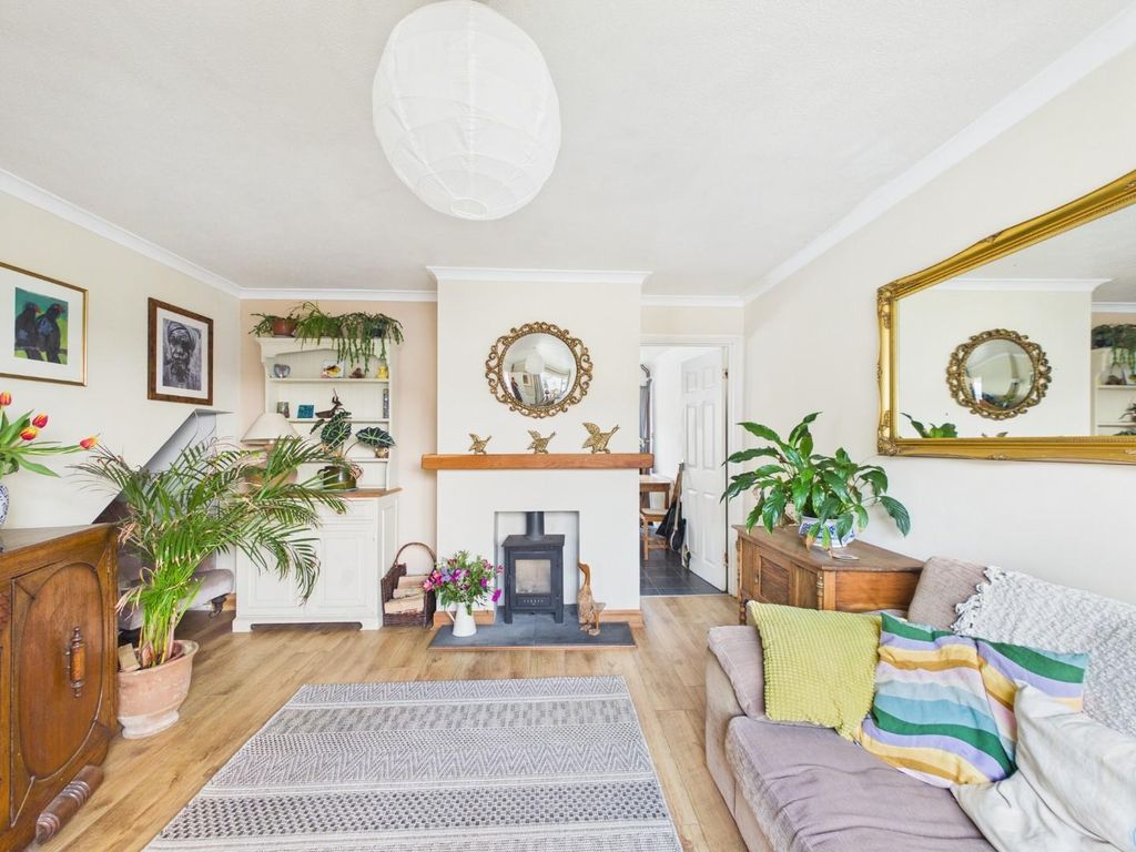 Property photo 1 of 31 Cam01530G0-Pr0411-Still005.Jpg