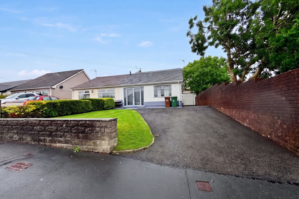 Property photo 1 of 37