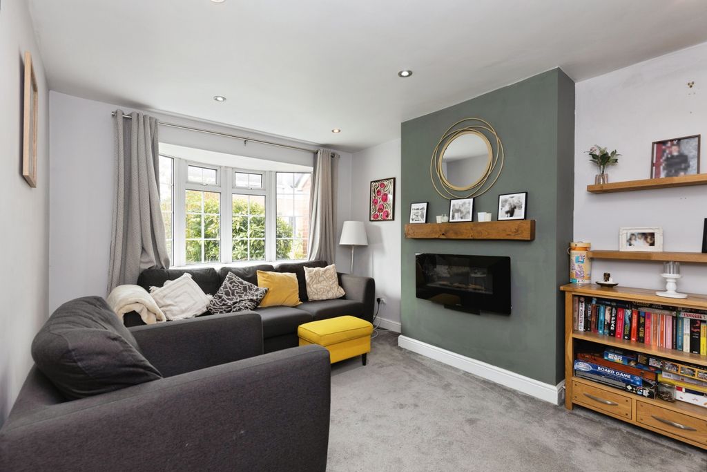 Property photo 3 of 15