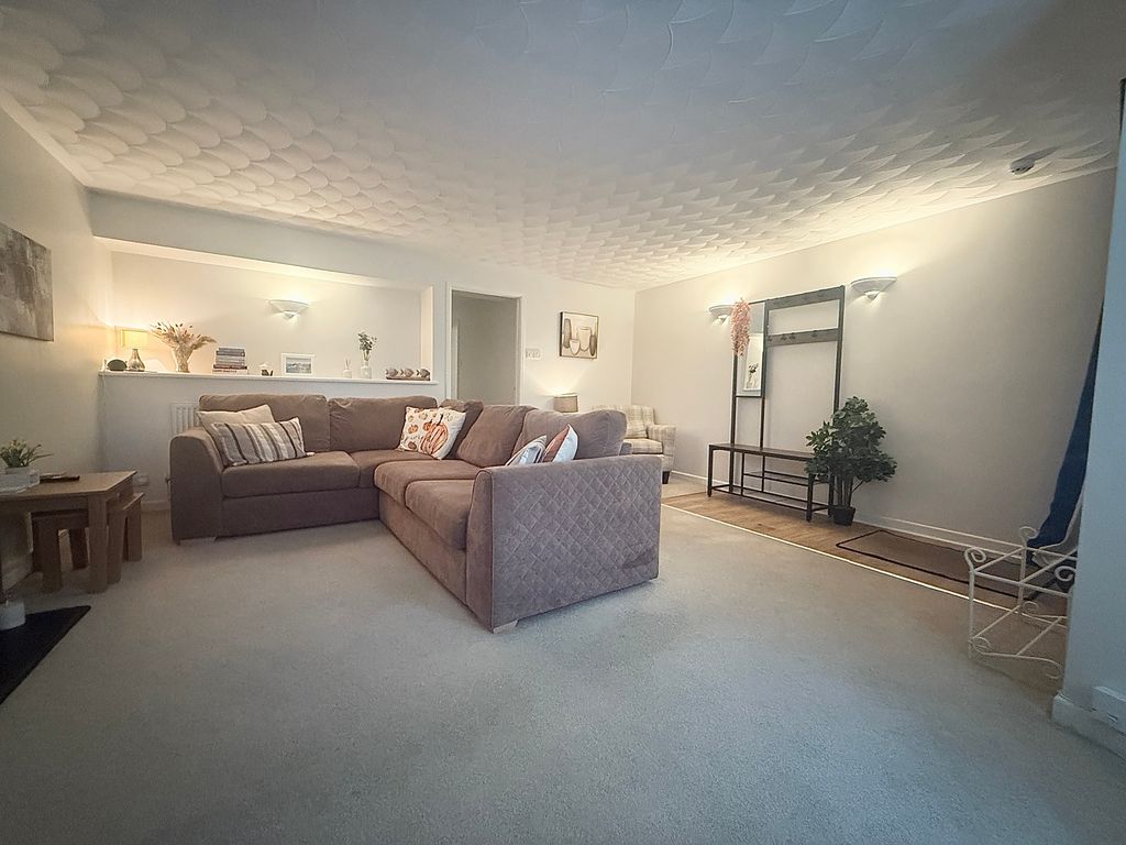 Property photo 3 of 7 Photograph