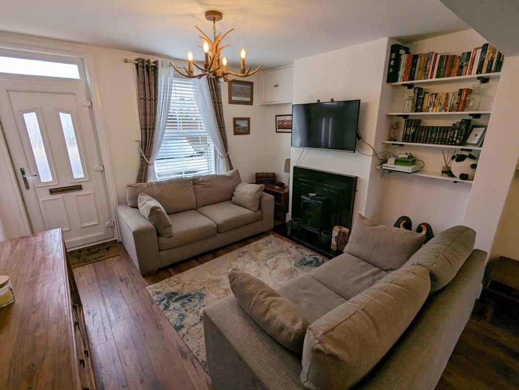 Property photo 2 of 10