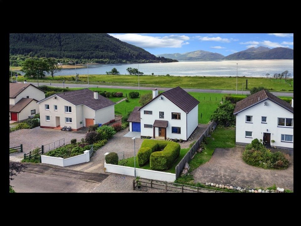 Property photo 2 of 62