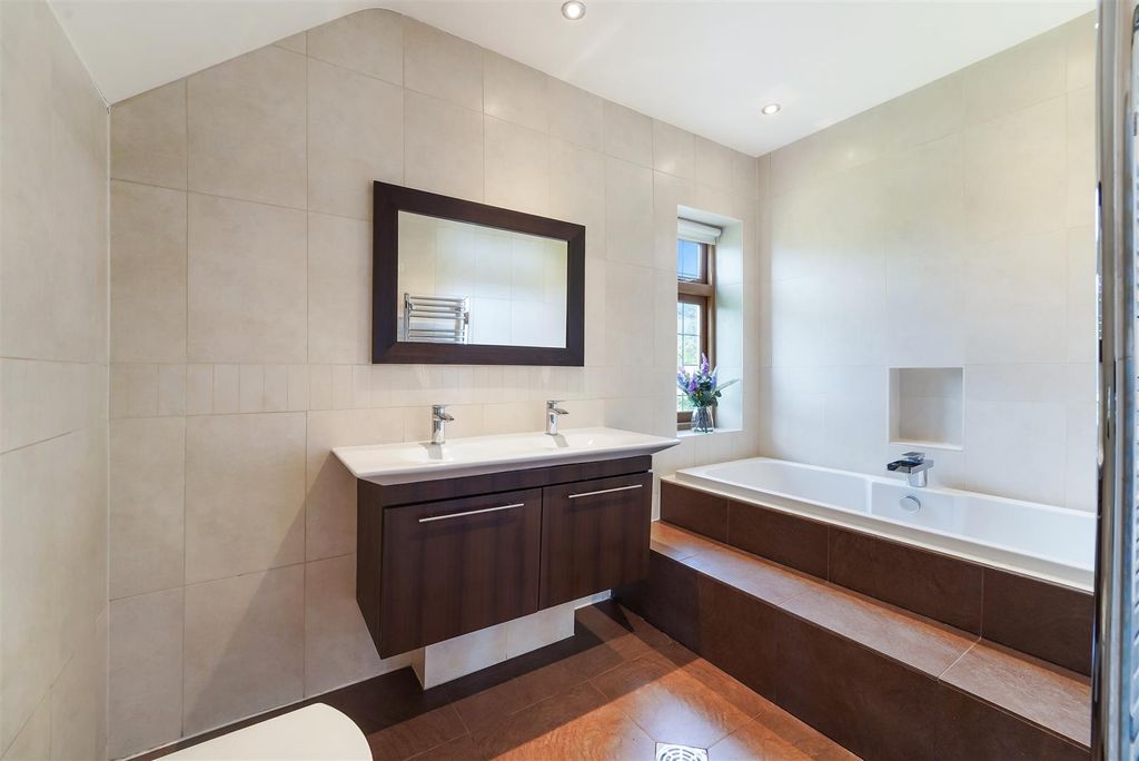 Additional image 32 of 5 bed detached house for saleRickman Hill Road, Chipstead, Coulsdon CR5