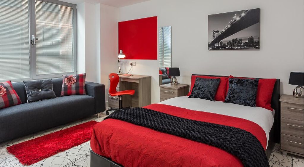 Property photo 3 of 23