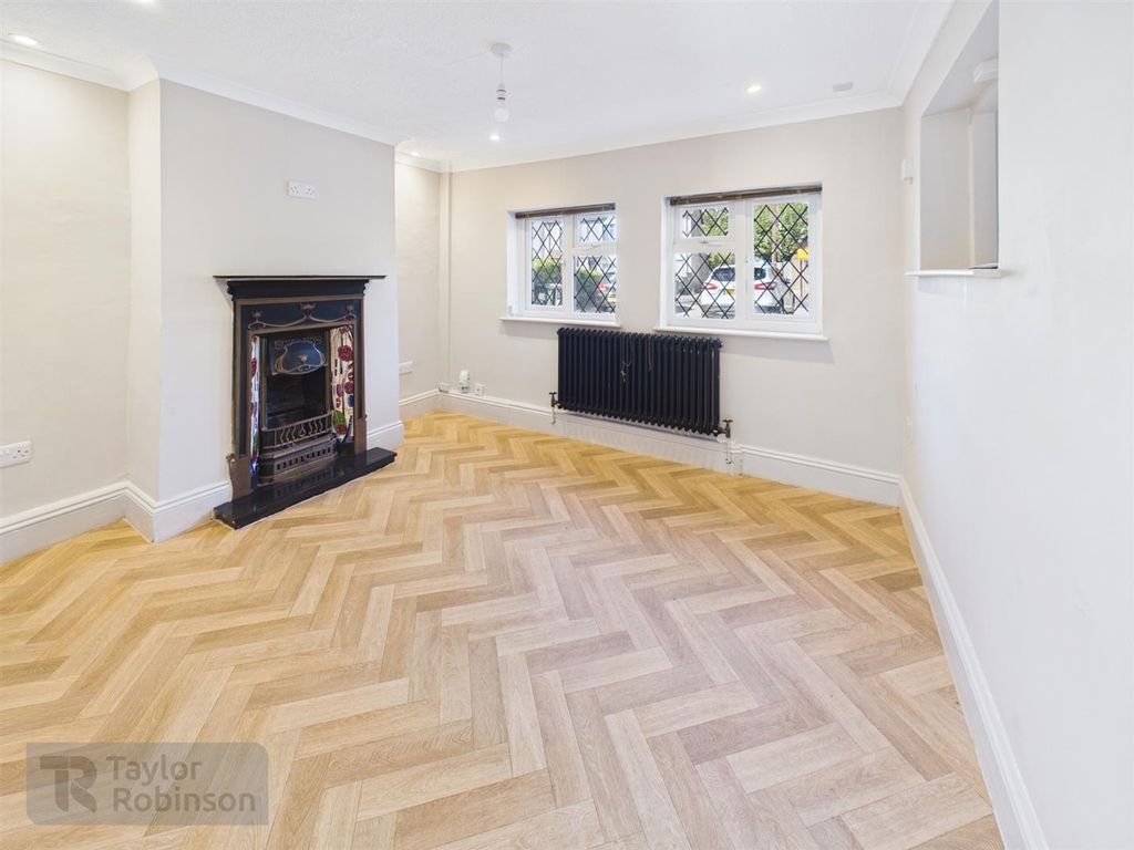 Property photo 2 of 7 Cam02600G0-Pr0817-Still007.Jpg