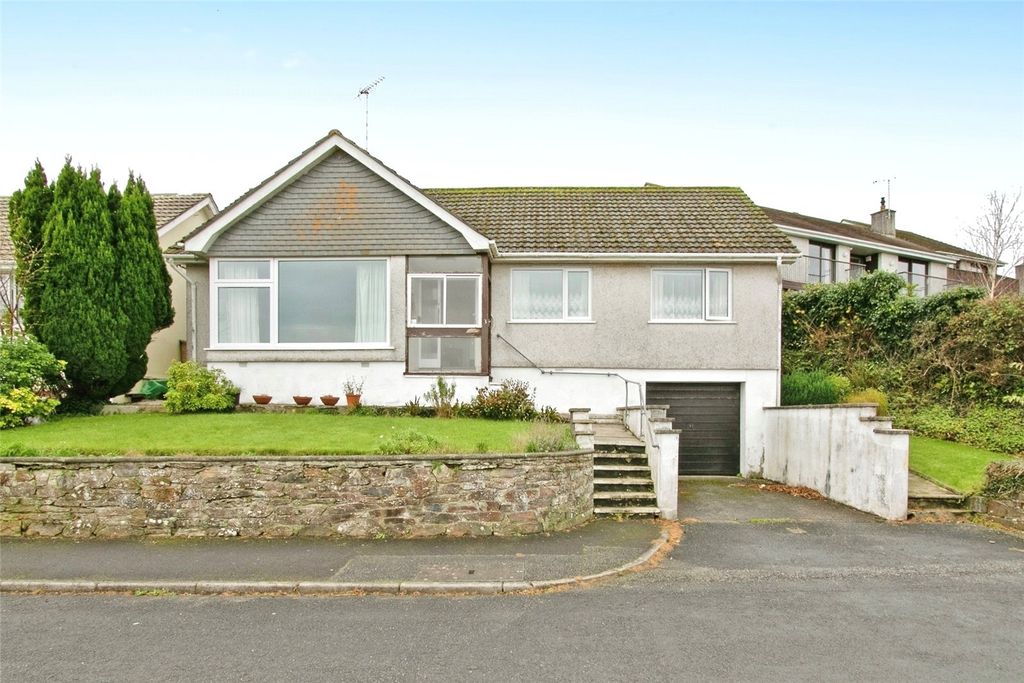 Property photo 1 of 13 Front
