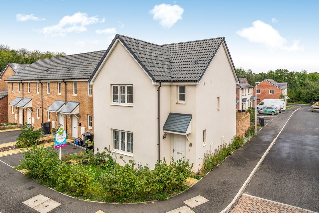 Property photo 1 of 24 1525353 (1)