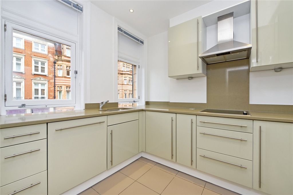 Property photo 3 of 18 Picture No. 24