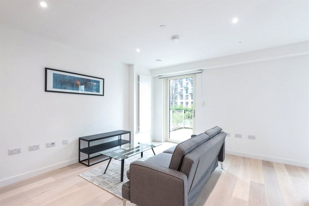 Property photo 3 of 8 Picture No. 04