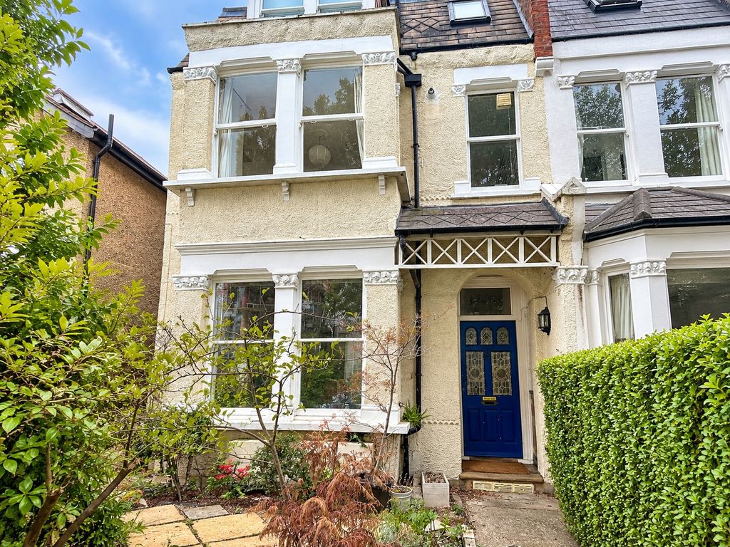 Property photo 1 of 5