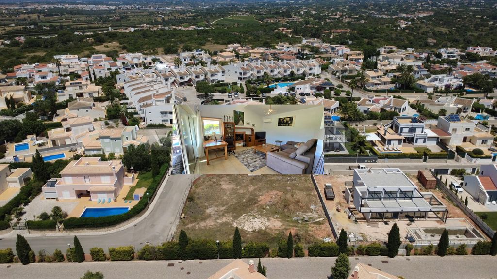 Property photo 2 of 11