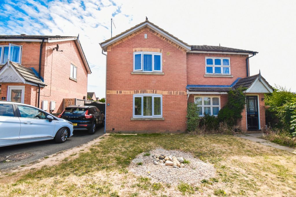Property photo 1 of 11 External