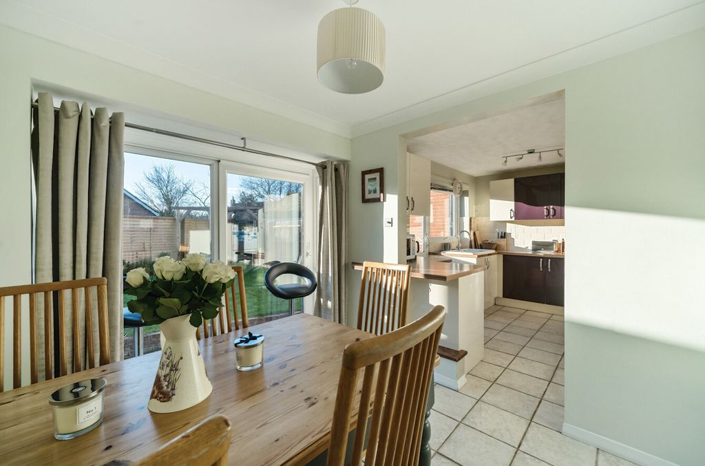 Property photo 2 of 15 Dining Room