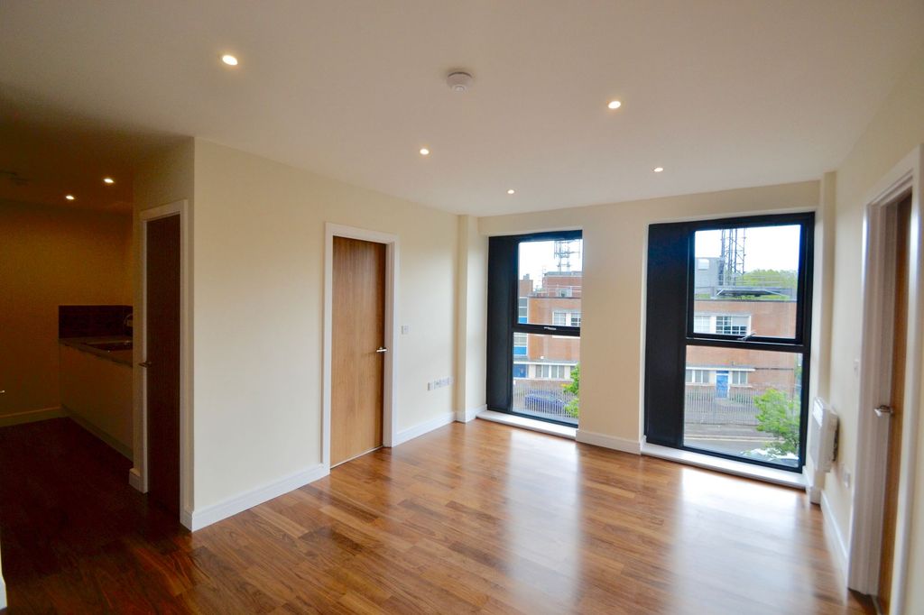 Property photo 2 of 6