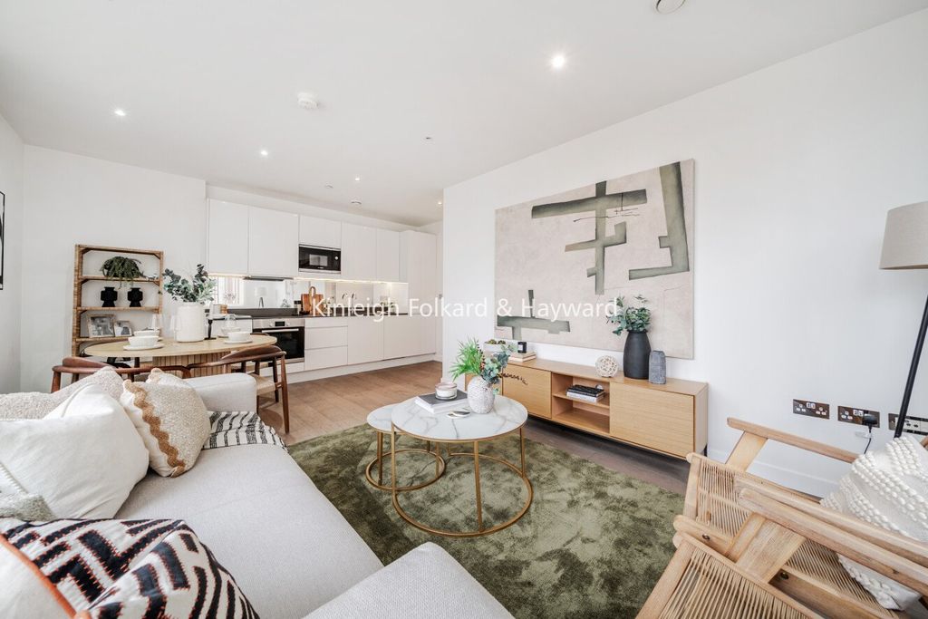 Property photo 1 of 22 Picture No. 15