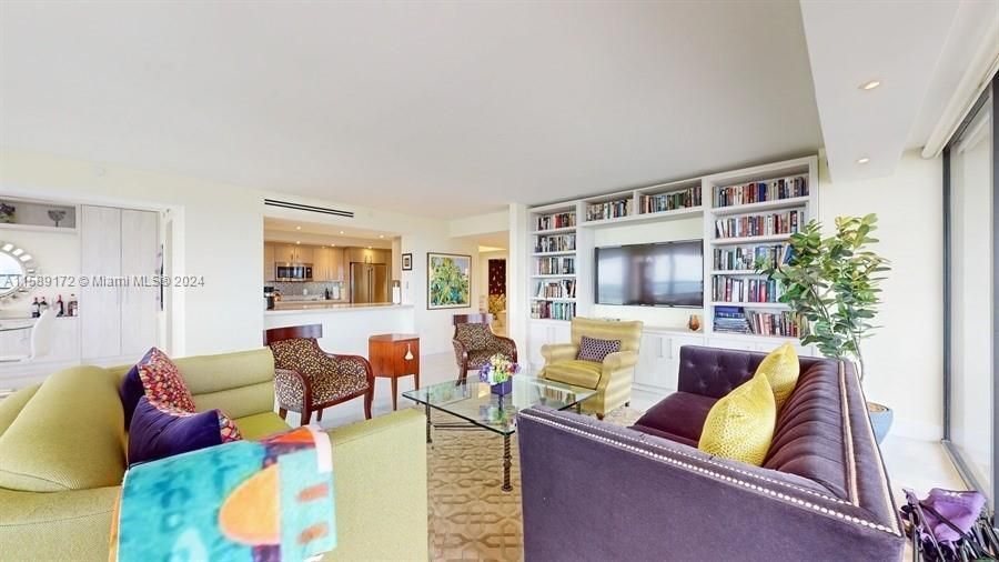 Property photo 3 of 36 <Alttext/>