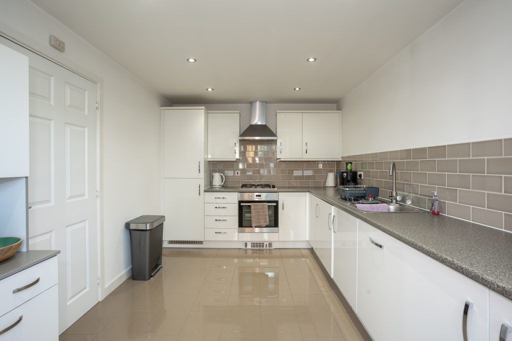 Property photo 2 of 30