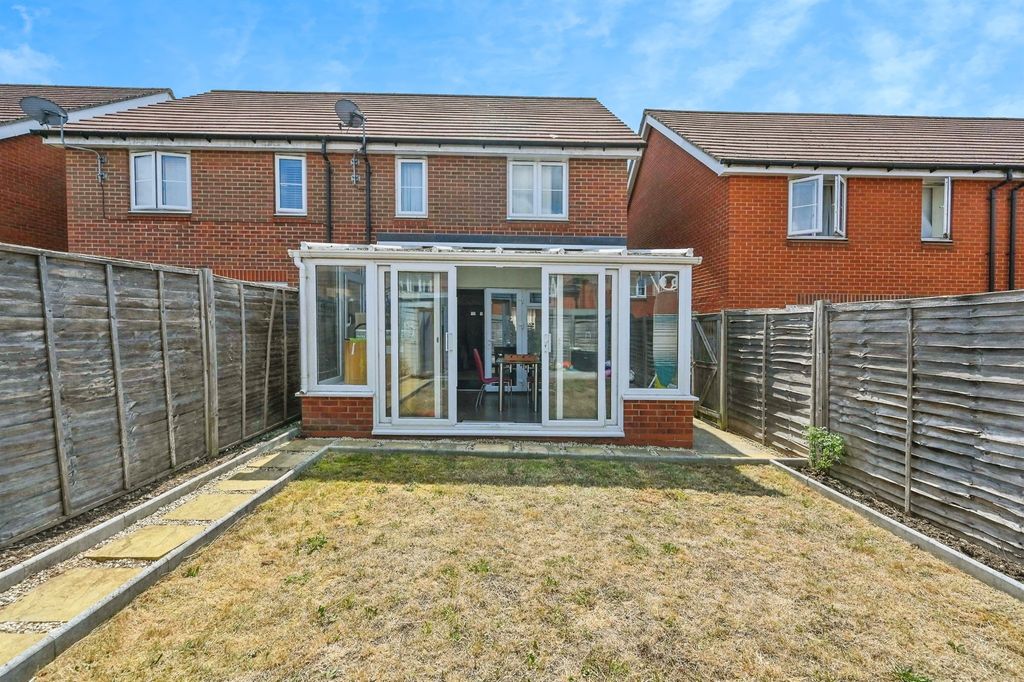 Property photo 2 of 17