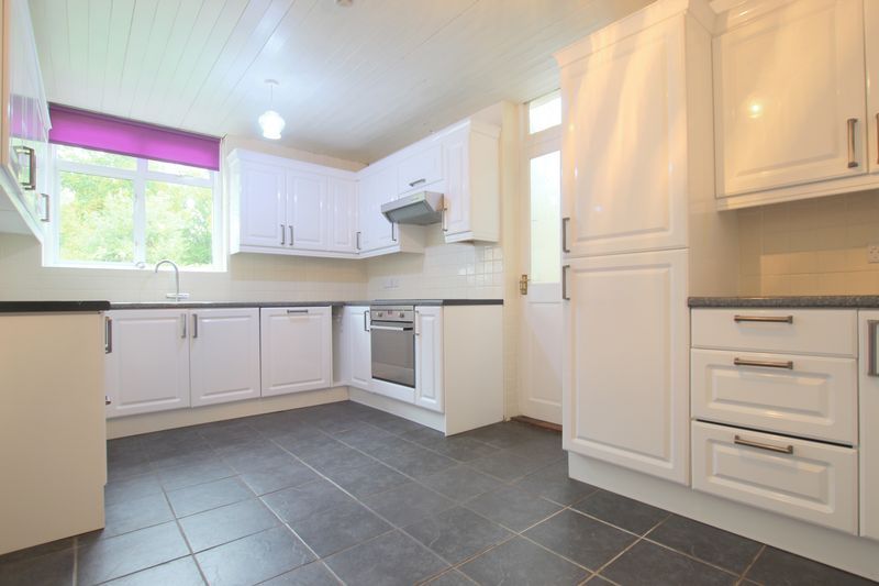 Property photo 3 of 19 Photo 17